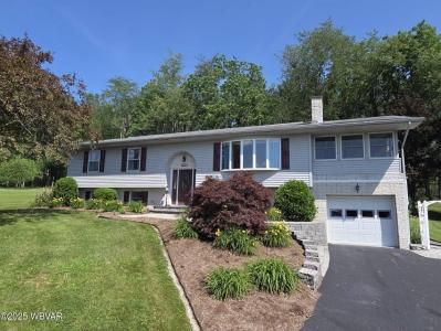 224 Airline Drive, Cogan Station, Pennsylvania 17728, Estados Unidos