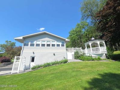 224 Airline Drive, Cogan Station, Pennsylvania 17728, Estados Unidos