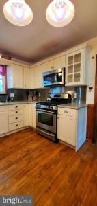 204 LAKESIDE DRIVE, GLASSBORO, New Jersey 08028