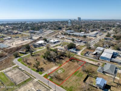 315 Maple Street, Biloxi, Mississippi 39530