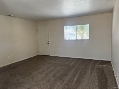 13508 Mohawk Road, Apple Valley, California 92308