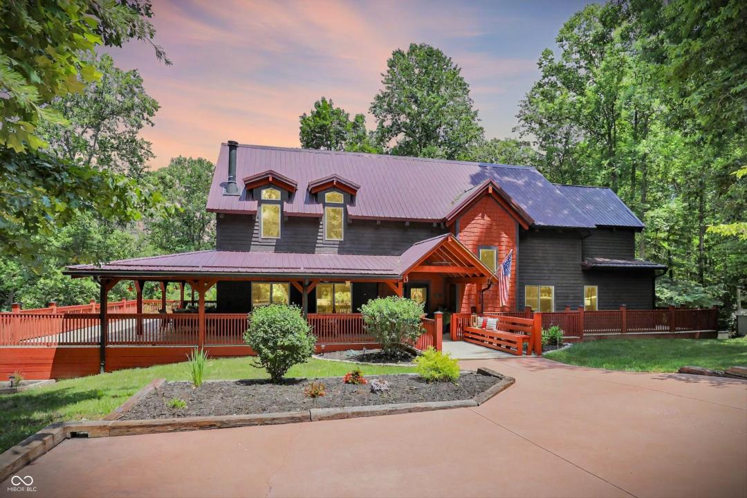 5736 N Pathways Drive, Unionville, Indiana 47468