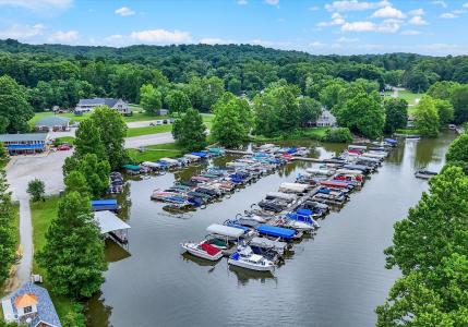 5736 N Pathways Drive, Unionville, Indiana 47468