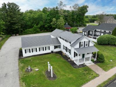 27 Main Street, Hebron, Connecticut 06248, Estados Unidos