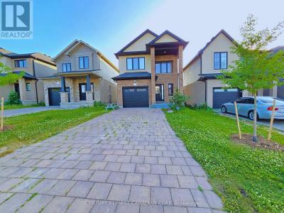 2483 CHARLIE HAJJAR WAY, London South (south U), Ontario N6M 0G7, Canadá