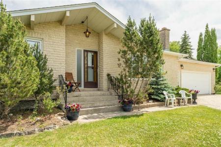 3835 REBECK ROAD, Birds Hill, Manitoba R2E 1C4, Canada