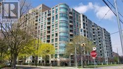 8 PEMBERTON AVENUE, Toronto (newtonbrook East), Ontario M2M 1Y1, Kanada