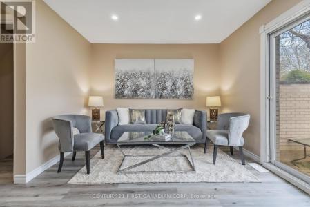 155 BOULLEE STREET, London East (east C), Ontario N5Y 1T9, CANADÁ