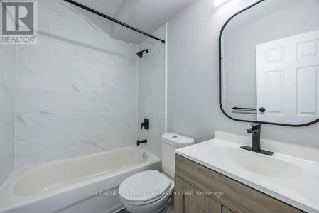 871 ADELAIDE STREET NORTH, London East (east B), Ontario N5Y 2M2, Canadá