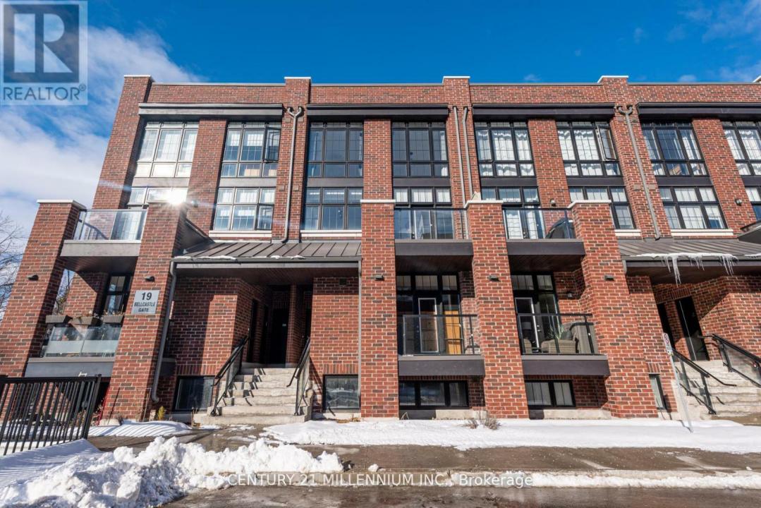 19 BELLCASTLE GATE, Whitchurch-stouffville (stouffville), Ontario L4A 4T4, Canada