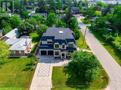2049 WAKELY STREET, Oakville (wo West), Ontario L6L 2K3, Canadá