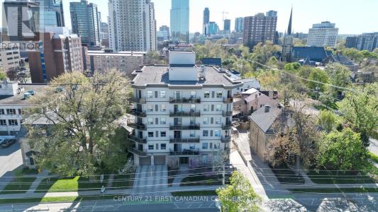 435 COLBORNE STREET, London East (east F), Ontario N6B 2T2, Canada