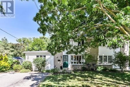 15 ELIZABETH STREET, Markham (markham Village), Ontario L3P 2B3, Canada