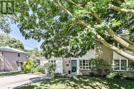 15 ELIZABETH STREET, Markham (markham Village), Ontario L3P 2B3, Canada