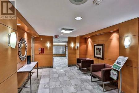 4968 YONGE STREET, Toronto (lansing-westgate), オンタリオ M2N 7G9, カナダ