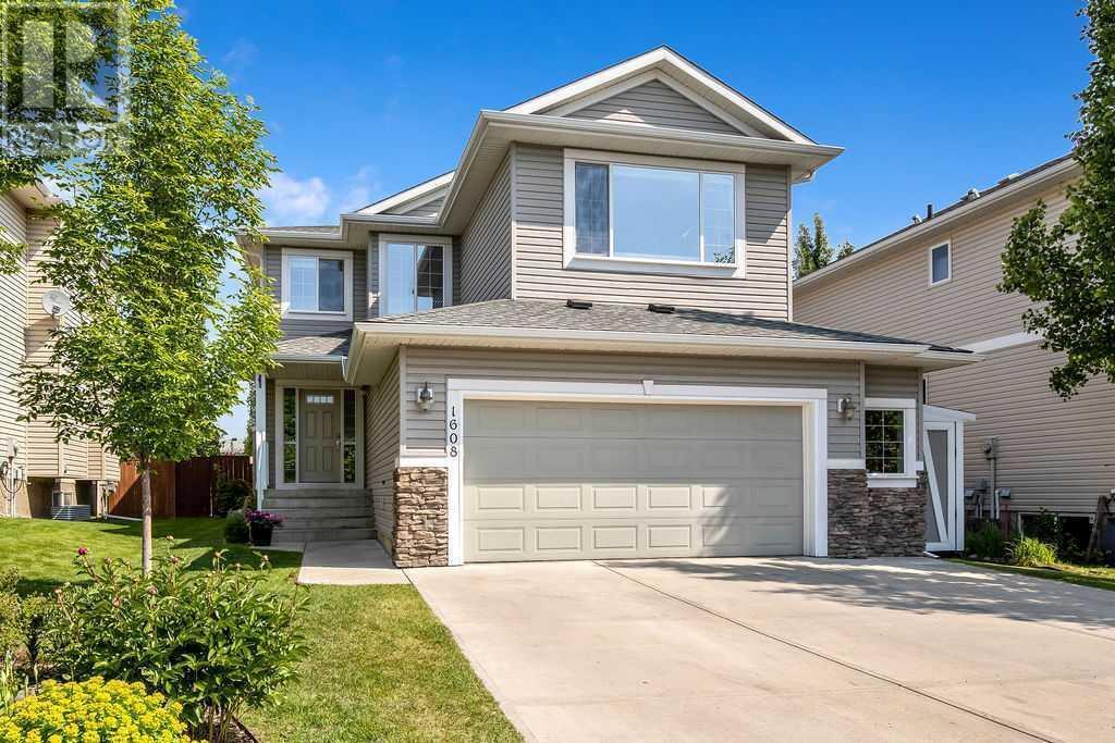 1608 HIGH PARK BOULEVARD NORTHWEST, High River, Alberta T1C 2C5, Canada