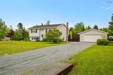 32 OCONNELL DRIVE, Porters Lake, Nova Scotia B3E 1E8, Canada