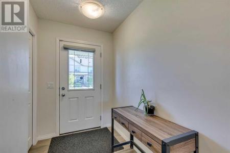 305 HEARTLAND CRESCENT, Cochrane, アルバータ T4C 2P7, カナダ