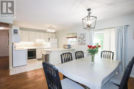 1109 LAKE ST, Sault Ste. Marie, אונטריו P6B 6B7, קנדה