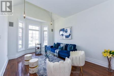 2372 PARKGLEN AVENUE, Oakville (wm Westmount), Ontario L6M 4Y5, Canada
