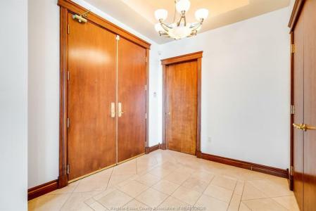 4955 RIVERSIDE DRIVE, Windsor, Ontario N8Y 5A3, Canada