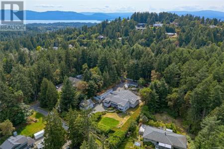 11376 OSPREY PLACE, North Saanich, British Columbia V8L 5K6, Canada