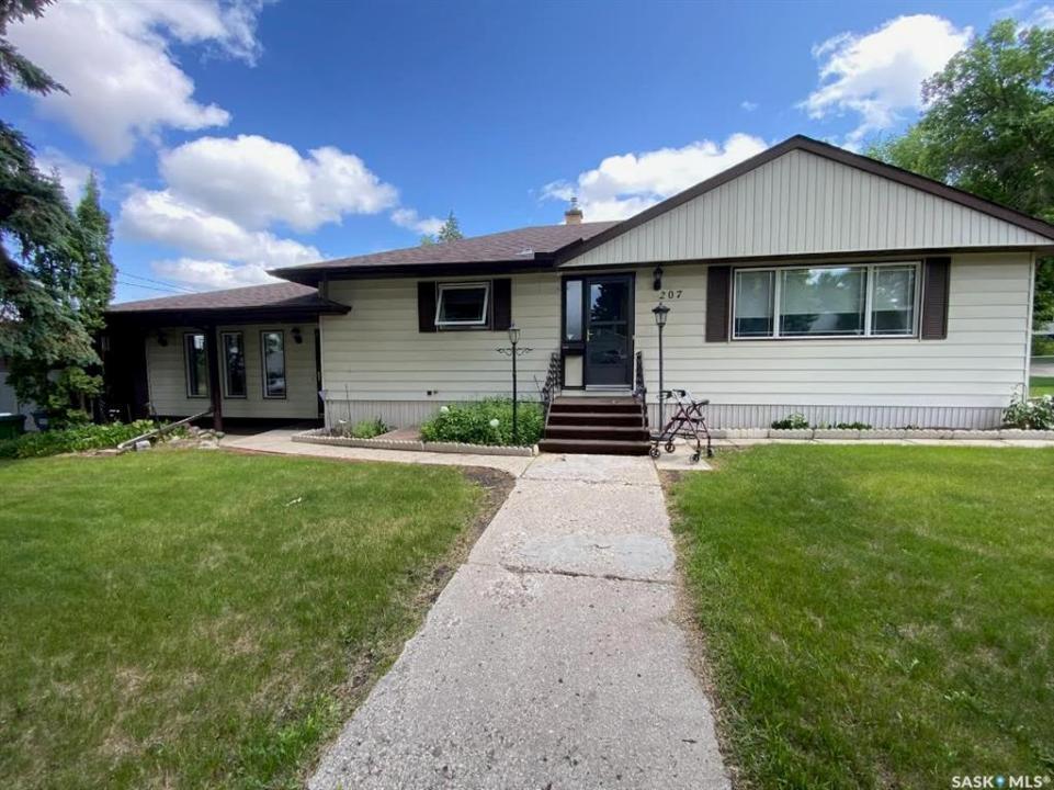 207 FIFTH AVENUE S, Yorkton, Saskatchewan S3N 0Z9, Canadá