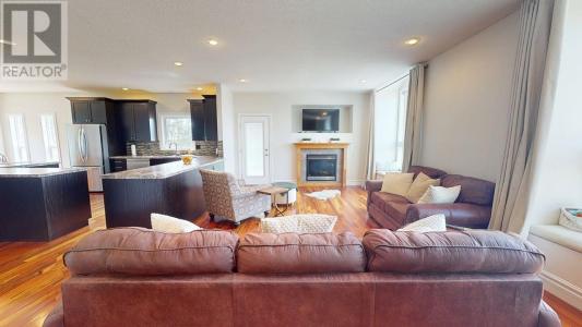 9104 109 AVENUE, Fort St. John, 브리티시 컬럼비아주 V1J 7A8, 캐나다
