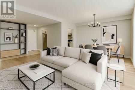 5 MASSEY SQUARE, Toronto (crescent Town), Ontario M4C 5L6, Canadá