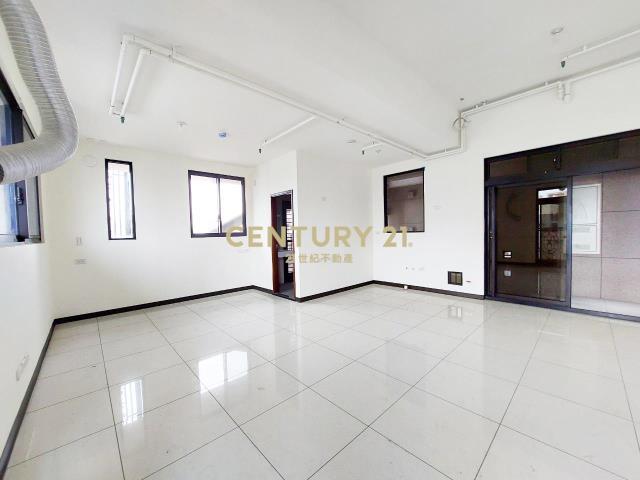 新泰路, Xinzhuang Dist., New Taipei 242, Tayvan