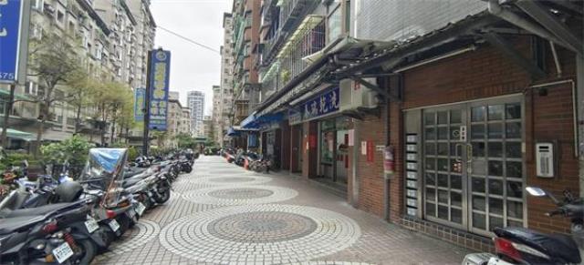 昌平街, Xinzhuang Dist., 新北 242, 台湾