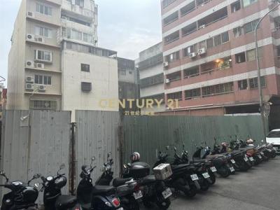 精誠二十四街, West Dist., טאיצ'ונג עיר 403, טיוואן 