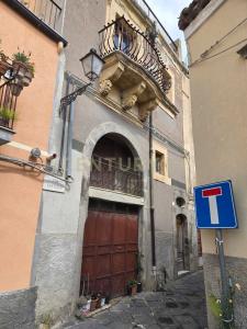 via del castello, Vizzini, Sicilia 95049, Италия