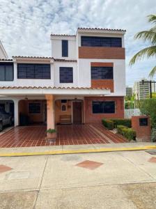 AV FUERZAS ARMADAS CR VILLA TERRACOTA II, Barcelona, Anzoategui 6001, 베네수엘라