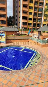 Calle Paseo La Granja Venta de Apartamento, Naguanagua, Carabobo 2005, Venezuela