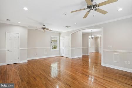 6442 Holyoke Drive, Annandale, Virginia 22003, USA