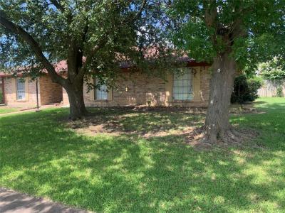 1726 Crescent Drive, Sherman, Texas 75092, USA