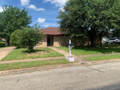 1726 Crescent Drive, Sherman, Texas 75092
