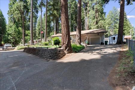 2765 Loyal Lane, Pollock Pines, California 95726, Stati Uniti
