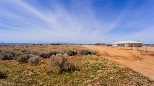 1 Via Seco St., Apple Valley, Californie 92308, États-Unis