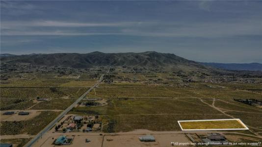 O Via Seco St., Apple Valley, Kalifornia 92308, USA