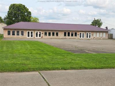 108 Royal St, Ravenswood, WV 26164, USA