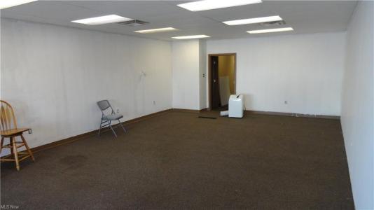 598 Carolina Ave- #Left, Chester, 西弗吉尼亚州 26034, 美国