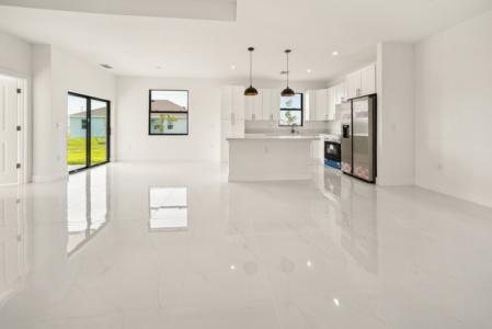 4521 NW 34th Street, Cape Coral, Florida 33993, Stati Uniti