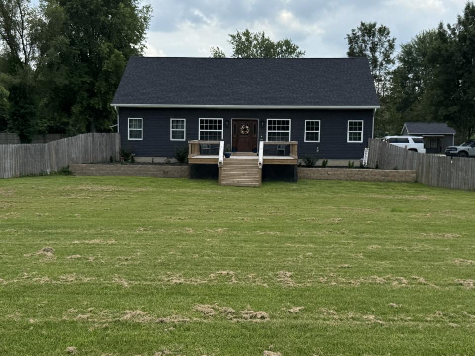 25583 E US HWY 40, Dennison, 伊利诺斯州 62423, 美国