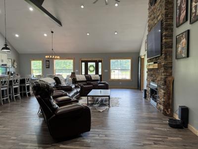 25583 E US HWY 40, Dennison, 伊利诺斯州 62423, 美国