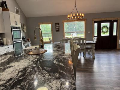 25583 E US HWY 40, Dennison, 伊利诺斯州 62423, 美国