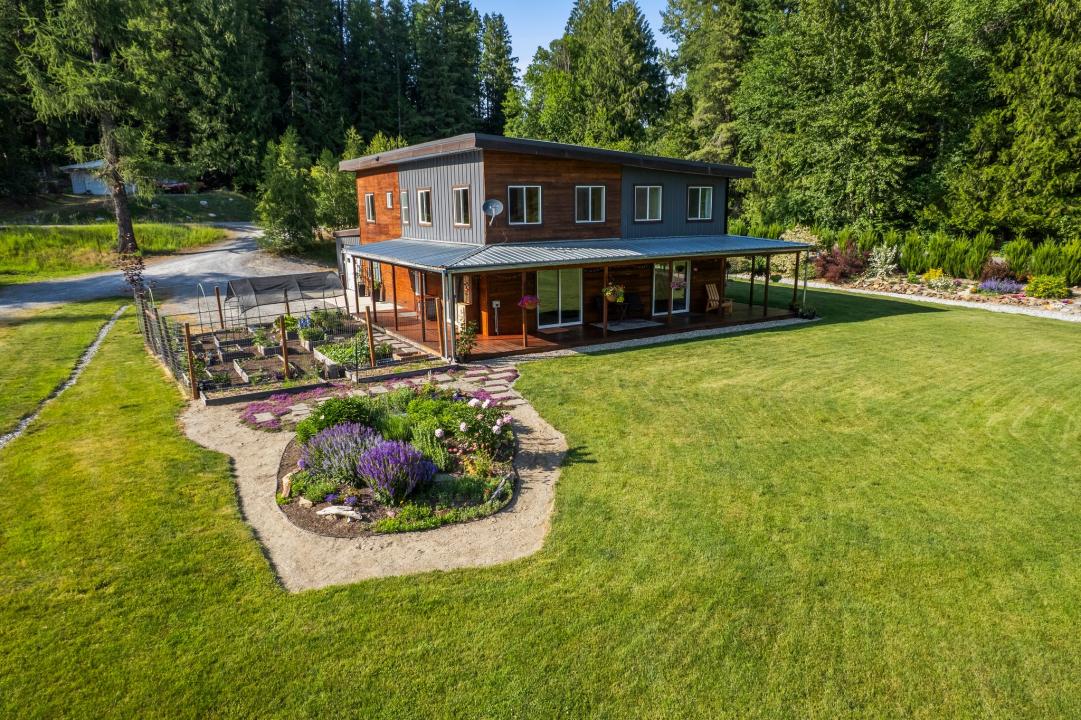 925 Lower Pack River Rd, Sandpoint, Idaho 83864, HOA KỲ