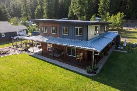 925 Lower Pack River Rd, Sandpoint, Idaho 83864, HOA KỲ