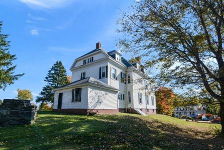 32 Mount Pleasant St, North Brookfield, Massachusetts 01535, Estados Unidos